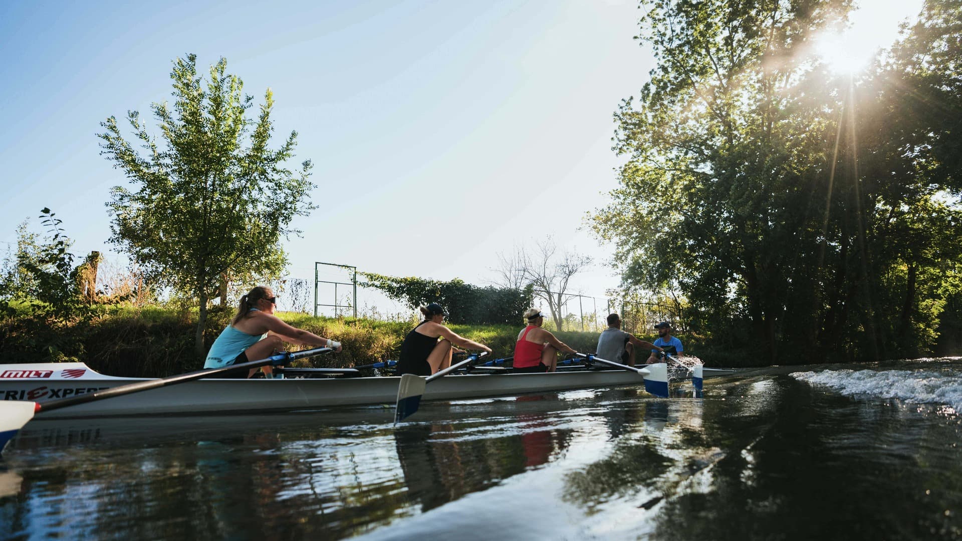 Hero background slide 3